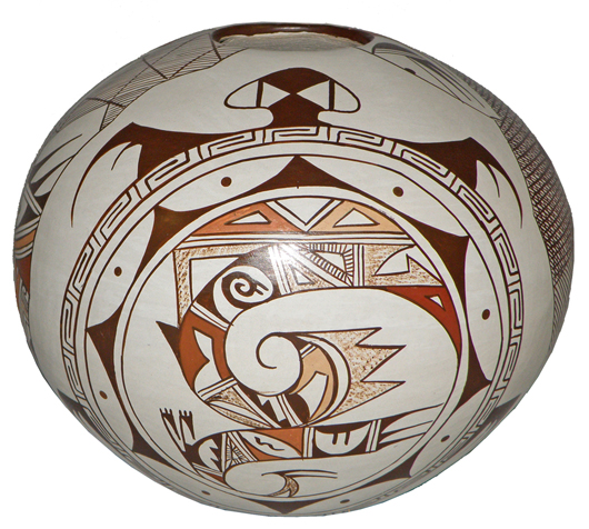 Hopi pot crafted by the noted artisan Sylvia Naha, a k a Feather Woman (1951-1999), 4¾ inches tall. Mosby & Co. image